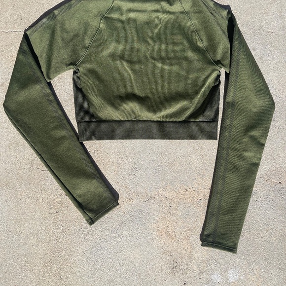 Adidas x Ivy Park cropped long sleeve top - Picture 2 of 2